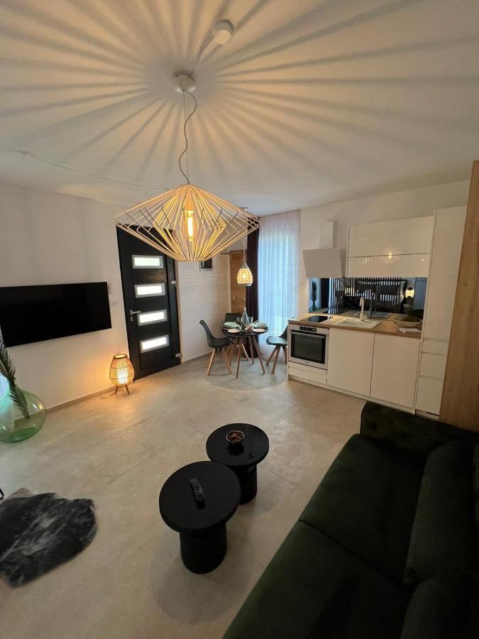 Apartmani Cube A 梅杜林 外观 照片